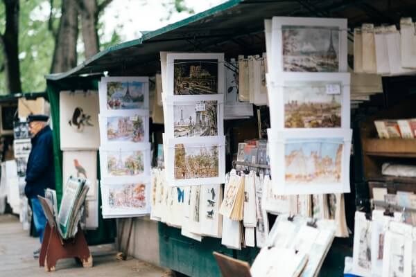 Paradas de puestos de pinturas en París