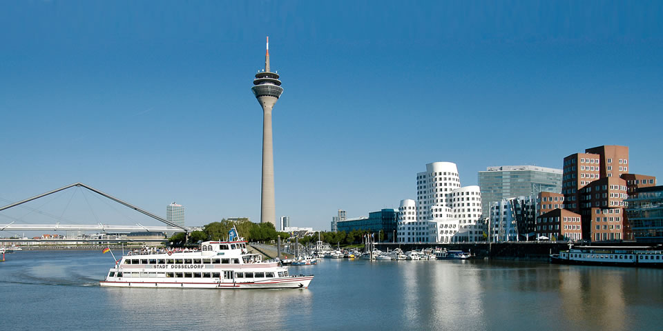 rheinturm-dusseldorf-alemania