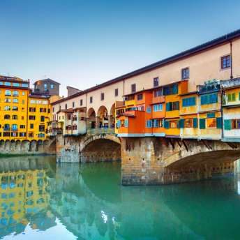 Fotografia de ponte vecchio en Florencia, Italia