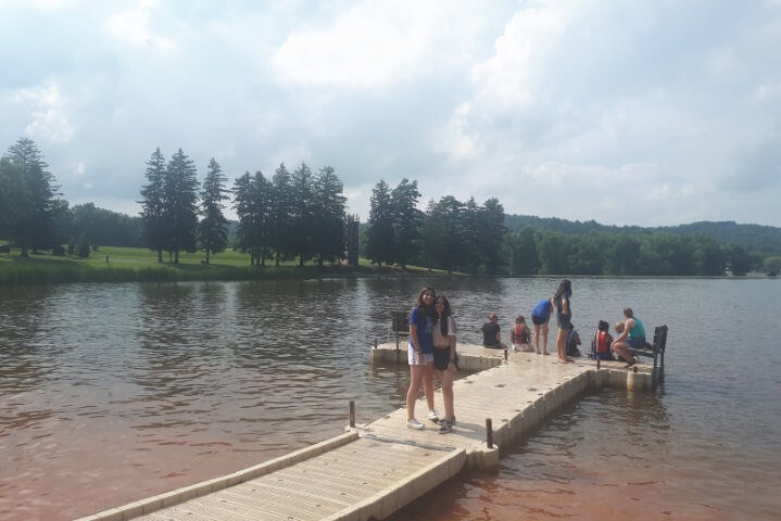 campamento americano en verano
