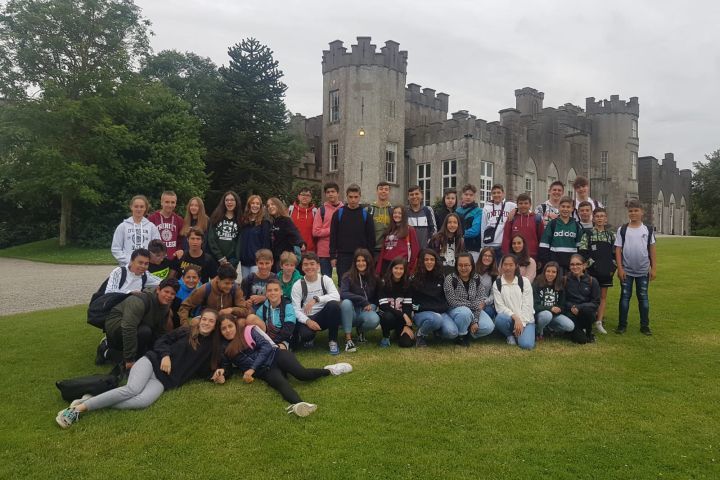 elena dublin jovenes